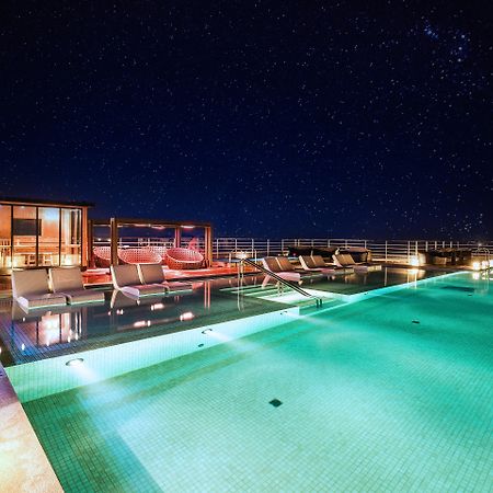 Kensington Jeju Hotel Esterno foto The rooftop pool at the hotel