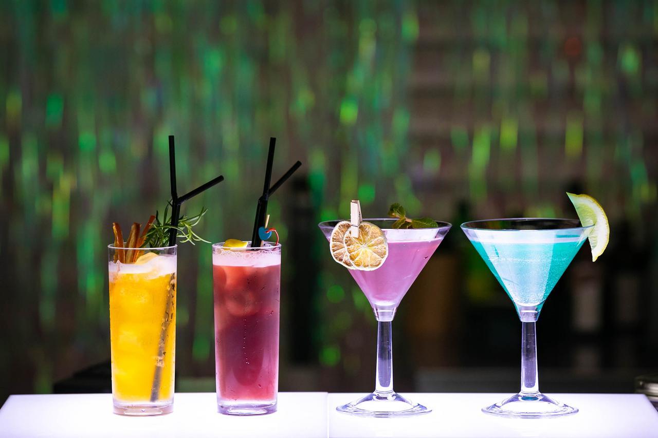 Kensington Jeju Hotel Esterno foto A selection of cocktails